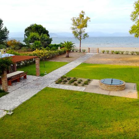 Antonia Beachfront Villa Lefkimmi  Zewnętrze zdjęcie