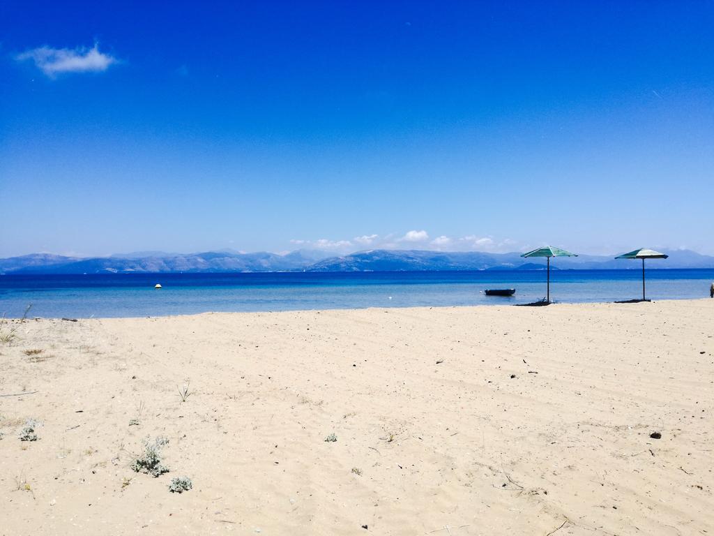 Antonia Beachfront Villa Lefkimmi  Zewnętrze zdjęcie