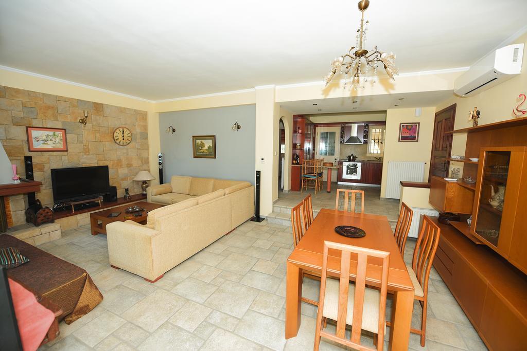 Antonia Beachfront Villa Lefkimmi  Zewnętrze zdjęcie