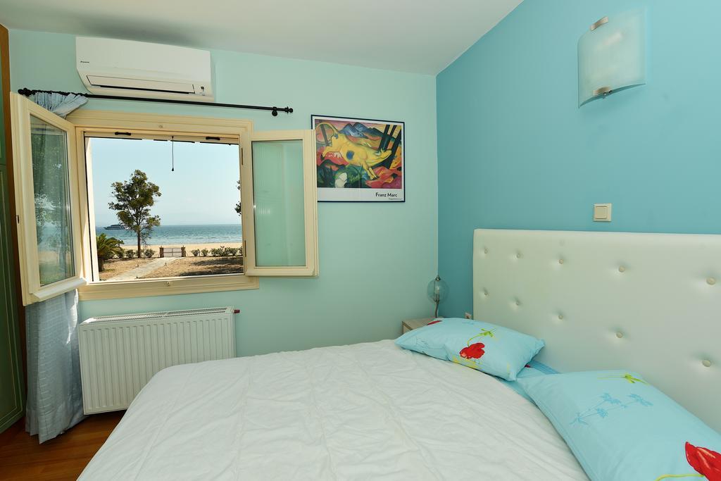 Antonia Beachfront Villa Lefkimmi  Zewnętrze zdjęcie