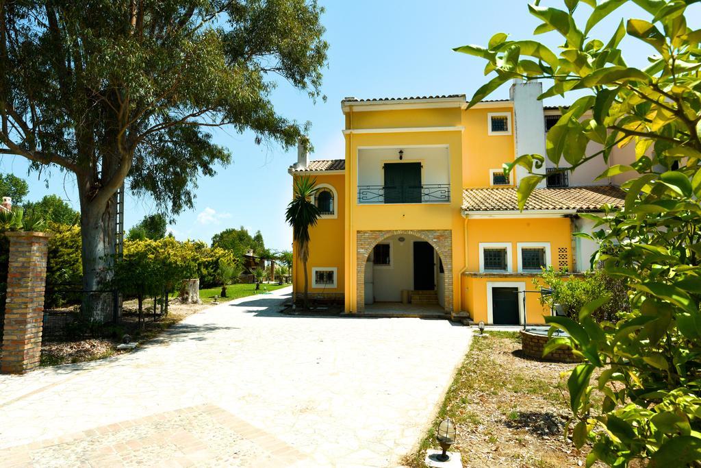 Antonia Beachfront Villa Lefkimmi  Zewnętrze zdjęcie