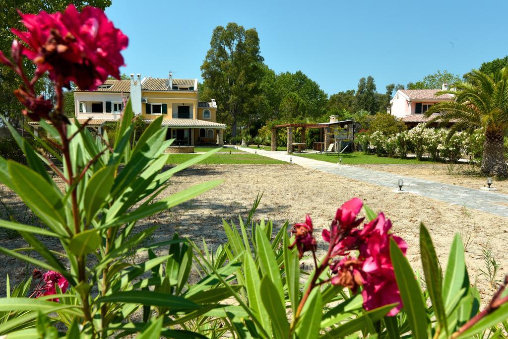 Antonia Beachfront Villa Lefkimmi  Zewnętrze zdjęcie