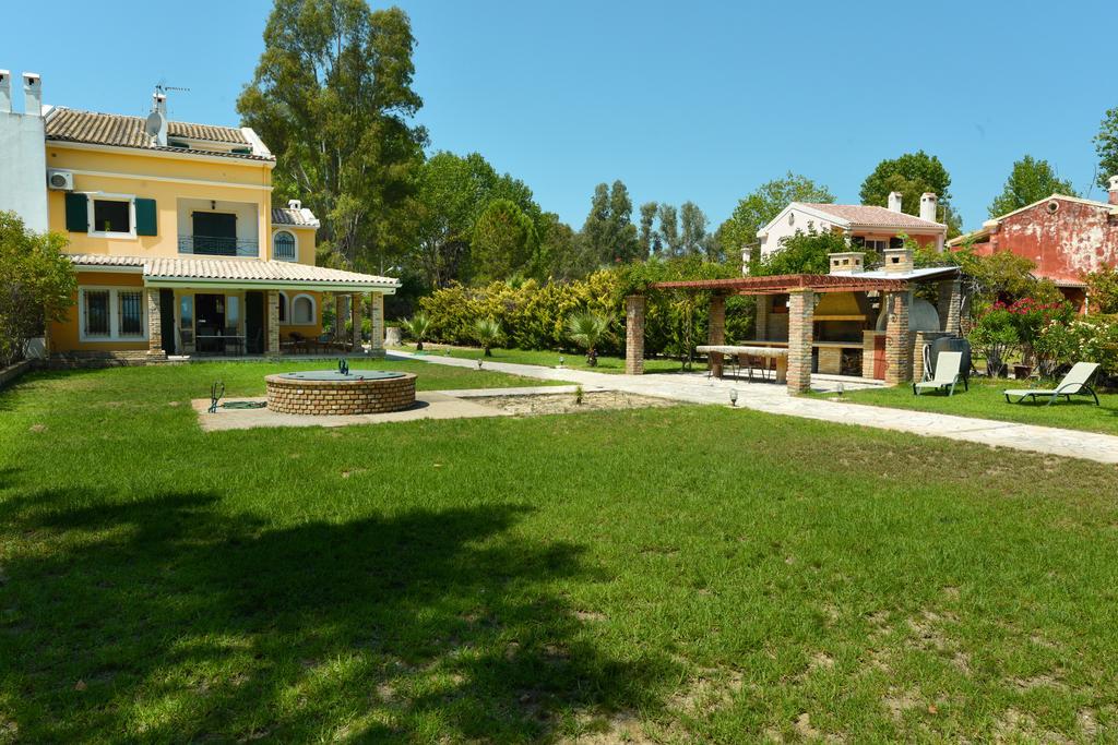 Antonia Beachfront Villa Lefkimmi  Zewnętrze zdjęcie